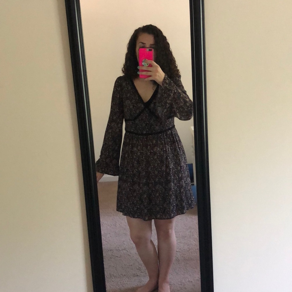 Floral dress - Picture 1 of 3